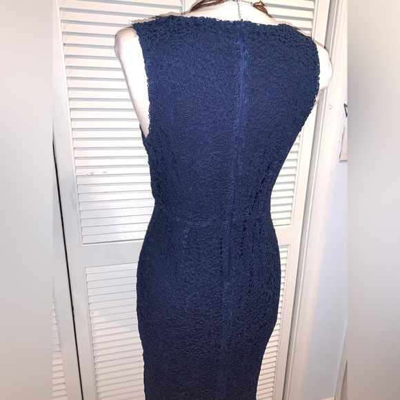 Molly Bracken Lace overlay Midi Blue Dress - Picture 5 of 11